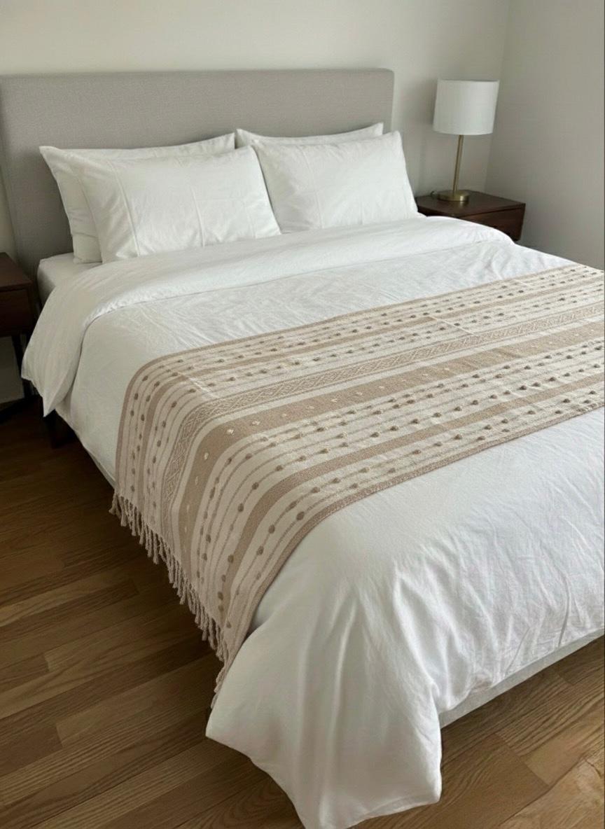 Modern Throw Blanket – Stylish & Contemporary