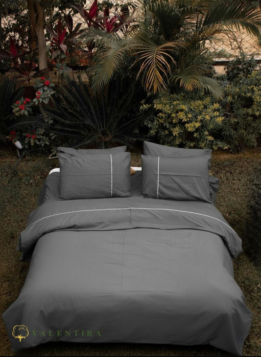 6-Piece Bedding Set – Plain Fitted Sheet & Top Sheet with Line