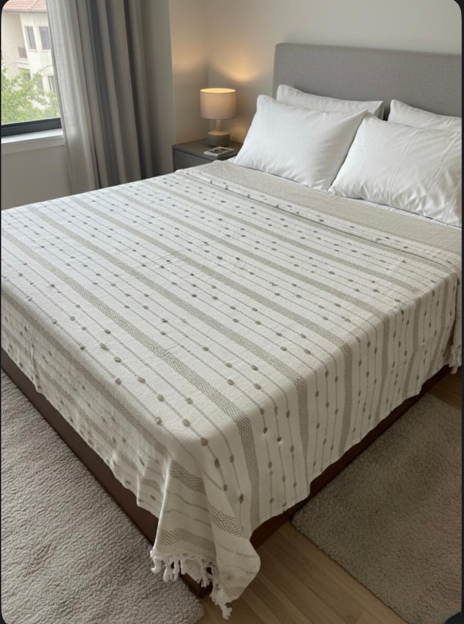 Modern Bed Cover – Stylish & Contemporary